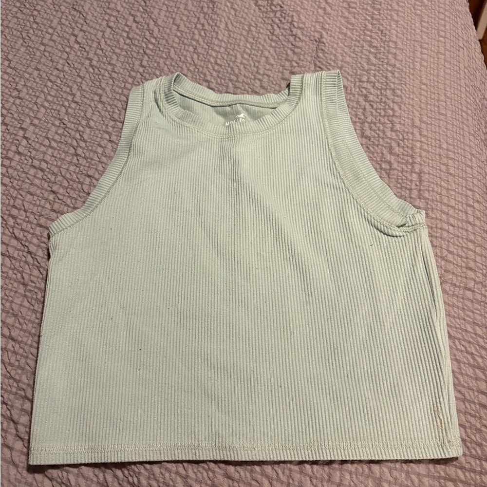 Hollister Light Green Ribbed Tank Top cropped size m